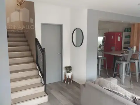 Depto Tipo Casa en Venta de 3 dormitorios