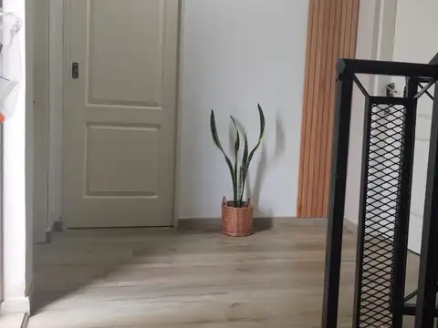 Depto Tipo Casa en Venta con 1 cocheras