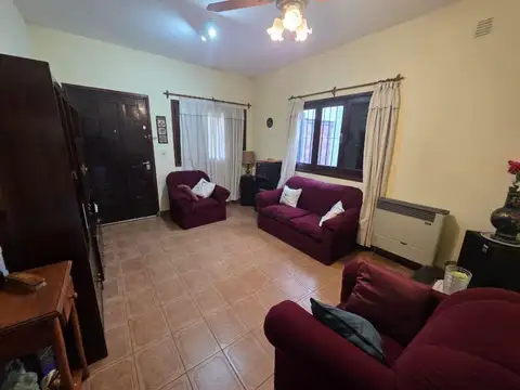 Casa en Venta en El Palomar, USD 140.000