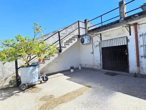 VENTA CASA 4 AMBIENTES CON DEPOSITO VILLA MADERO