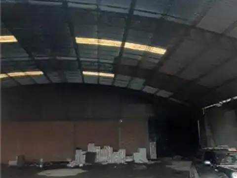 Galpón en Pilar Centro sobre terreno de 3.800 m2