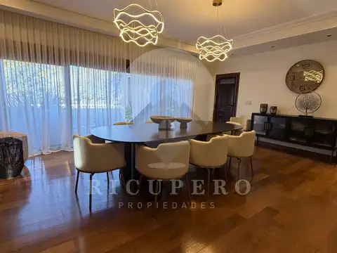 Casa en Alquiler en Abril Club De Campo, USD 10.000