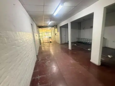Hipolito Yrigoyen 9300