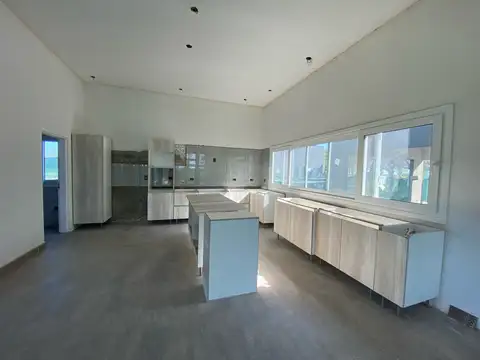 VENTA | PERMUTA - Casa de 3 dormitorios - Haras de Funes. APTO CRÉDITO.