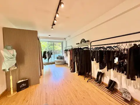 Oficina en Venta con 1 cochera