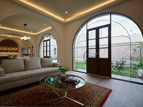 VENTA  Residencia de diseño.
