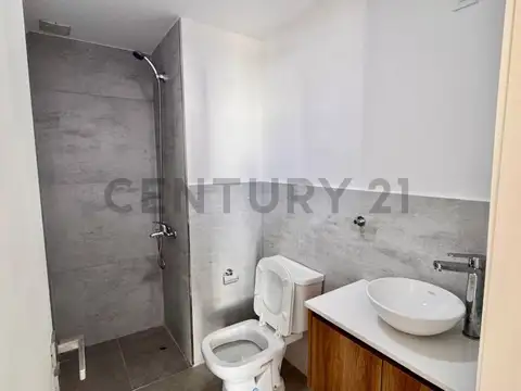 138 y 485 , Piso 0