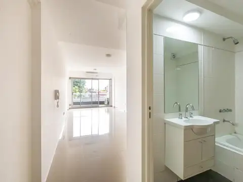 Alquiler departamento monoambiente Villa Urquiza con balcon