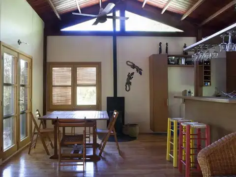 Casa 4 ambientes con 3 baños