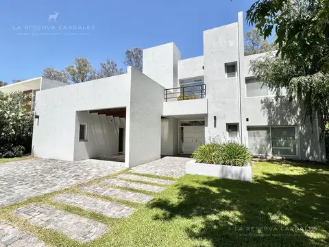 Casa en Venta de 4 dormitorios