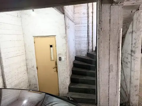 VENTA Cochera Cubierta Privada -Rioja 600-