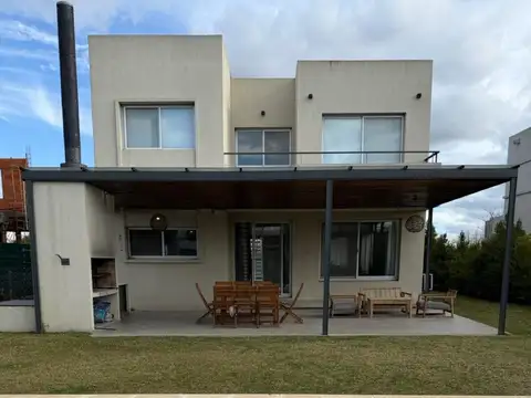 Blvd. Los Castaños 320, B1670 Rincón de Milberg, Provincia de Buenos Aires