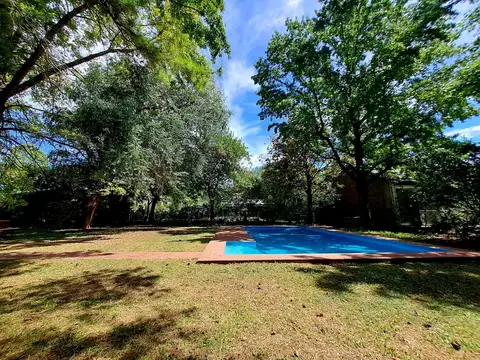 Propiedad comercial en venta en Funes | Terreno de 1.103 m² | 47,69 metros de frente