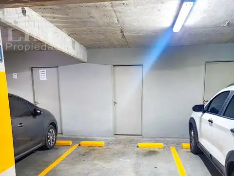 Cochera   Baulera en  Condominios del Alto 4