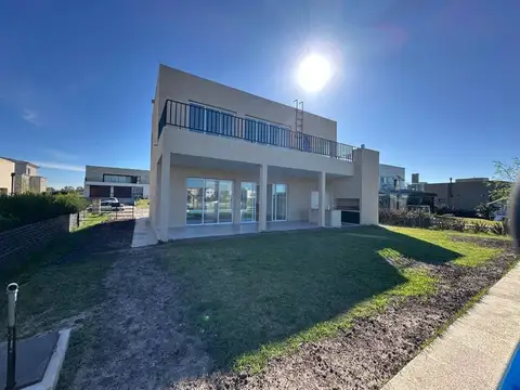 VENTA CASA A ESTRENAR VILLALOBOS - HUDSON - PUEBLO