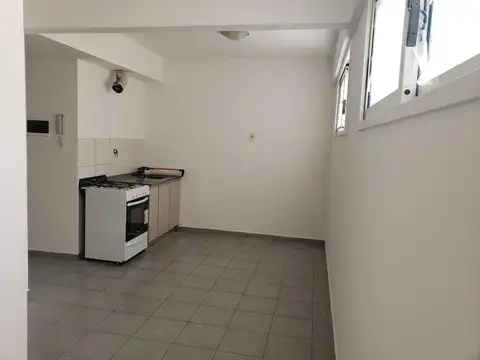 Excelente 2 amb. en alquiler. SIN EXPENSAS. SIN GASTOS.