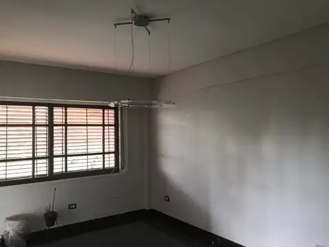Departamento en Venta con 3 cocheras