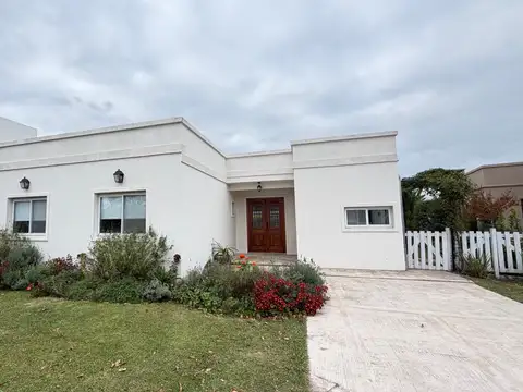 Casa en venta en San Eduardo Pilar del Este | VCO Propiedades