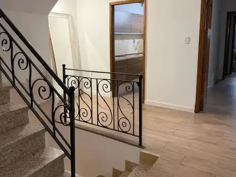 Depto Tipo Casa en Venta en Caballito, USD 289.500