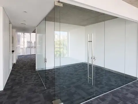 Oficina Monoambiente con 2 baños