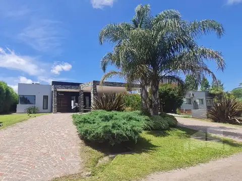 BARRIO CLUB DE CAMPO SANTA RITA CANNING