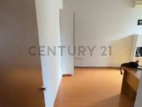 Oficina en Alquiler en La Plata, $ 300.000