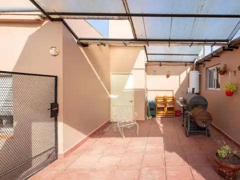 Domingo Faustino Sarmiento 2900, Piso 1