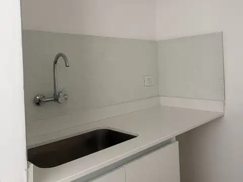 Oficina 2 ambientes con 1 baño
