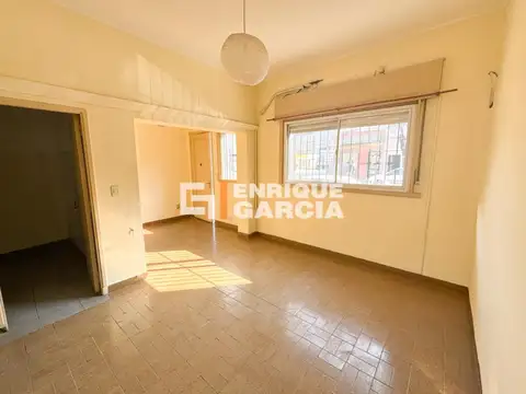 Depto Tipo Casa en Alquiler 40 años