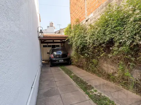 3 dormitorios - 2 baños completos   frente al Golf - IMPECABLE