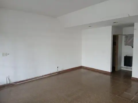 Local en Alquiler en Pilar Centro, $ 570.000