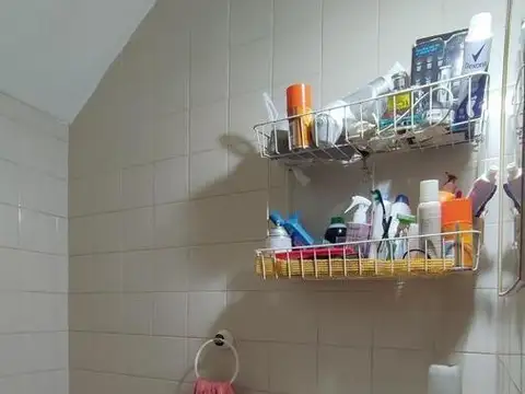 Depto Tipo Casa 4 ambientes con 2 baños
