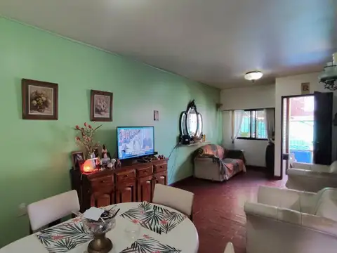 Depto Tipo Casa en Venta de 3 dormitorios