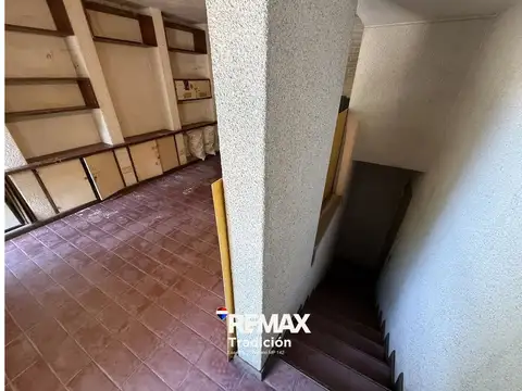 Casa 6 ambientes con 4 baños