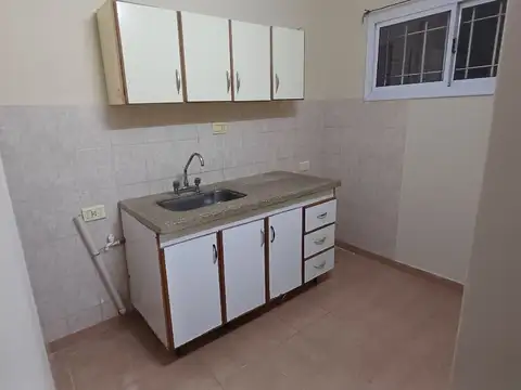Departamento en Alquiler en Presidencia Roque Saenz Peña, $ 400.000