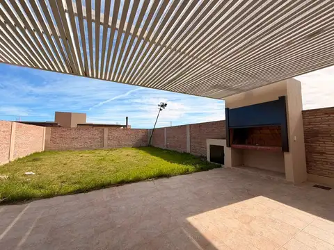 REMAX ALQUILA /CASA /A ESTRENAR /2 DORMITORIOS