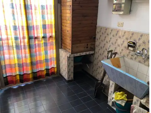 Depto Tipo Casa en Venta en Ramos Mejía, USD 80.000