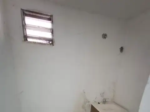 Local en Alquiler en Munro, $ 550.000