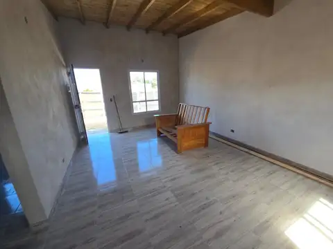 Casa 3 ambientes con 1 baño