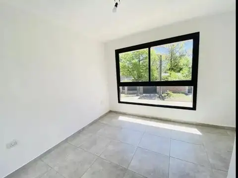 Depto Tipo Casa en Venta con 1 cocheras