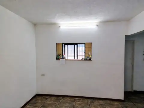 Depto Tipo Casa 4 ambientes con 2 baños