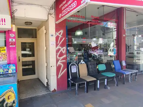 Oficina en Alquiler en Morón, $ 450.000