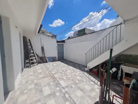 Oliden 2900, Piso PB