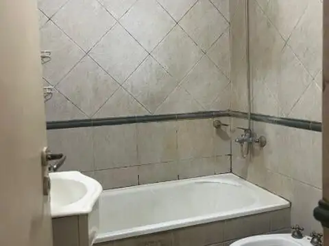 Departamento en Alquiler en Balsaretti, $ 390.000