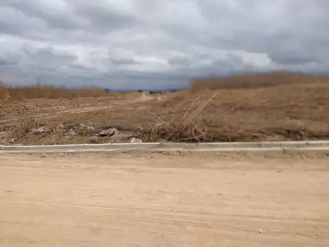 Terreno en Venta en Barrio Grand Bourg, USD 62.000