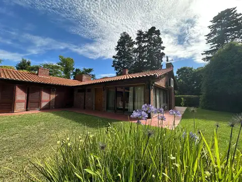 Casa en Venta en Highland Park Country Club, USD 490.000