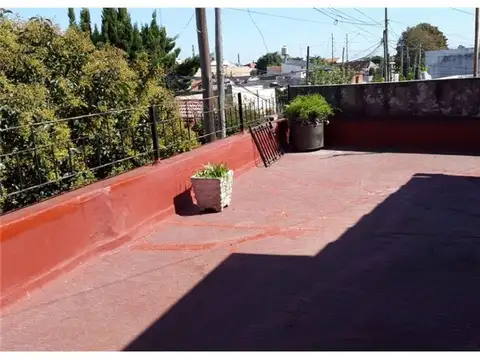 Depto Tipo Casa en Venta en Bernal, USD 32.000