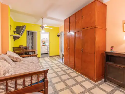 Monoambiente en Caballito - Planta baja con patio - apto vivienda o uso profesional