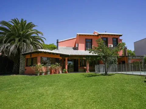 Casa en Venta de 5 dormitorios