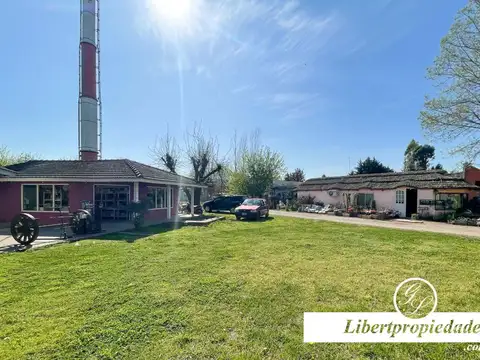 Local en Venta en Los Pinos, USD 400.000